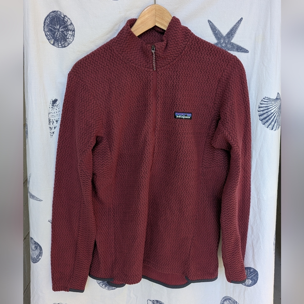 Patagonia R1 Air Zip Neck Size Large In Merlot